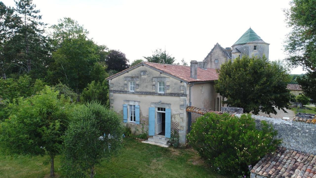 Avy Gite Du Chateau De Pernan מראה חיצוני תמונה